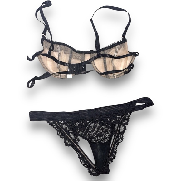 Lingerie Bra/Panty Set - Picture 2 of 4